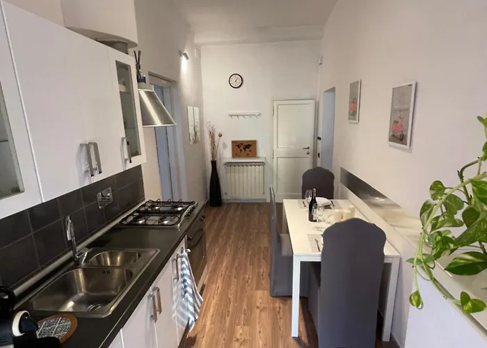 Aurelia G House *